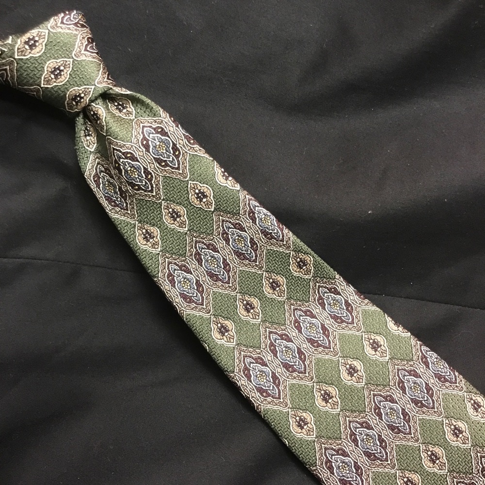 NEW w/tag Unique Savile Row Men’s Tie 100% Imported Italian Silk Made in USA